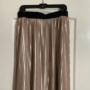 Lane Bryant Shimmer Pleated Midi Skirt - 22/24 NWT